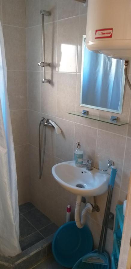 Petkovic Apartmani 1 Тиват Екстер'єр фото